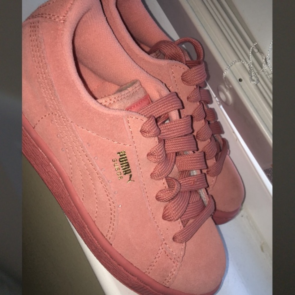 Puma suedes